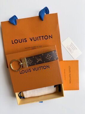 Louis Vuitton Dragonne Key Holder Classic Monogram Brown